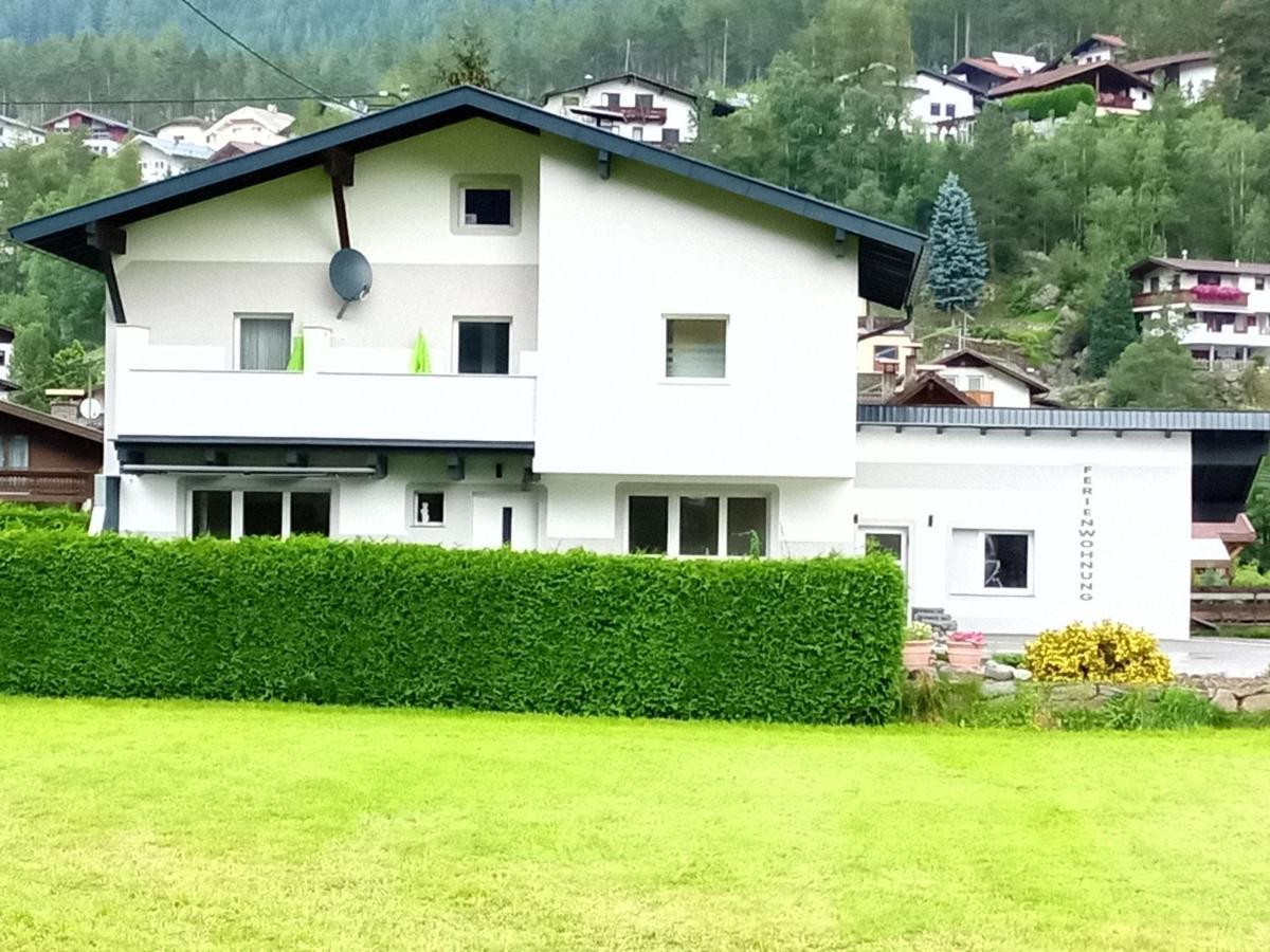 Apartamento Haus Fini Längenfeld Exterior foto